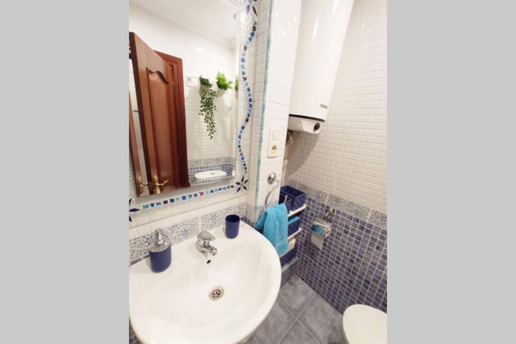 Piso céntrico con terraza. Apartamento Gijón Exterior foto