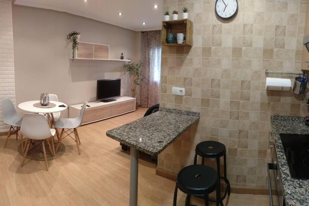 Piso céntrico con terraza. Apartamento Gijón Exterior foto